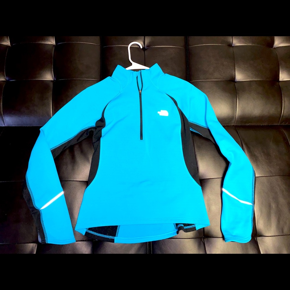 Women’s medium north face quarter zip